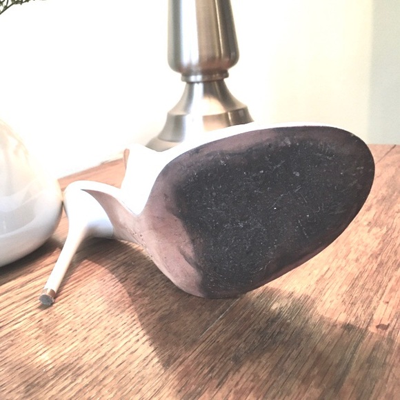 ALDO white slings - Picture 8 of 8